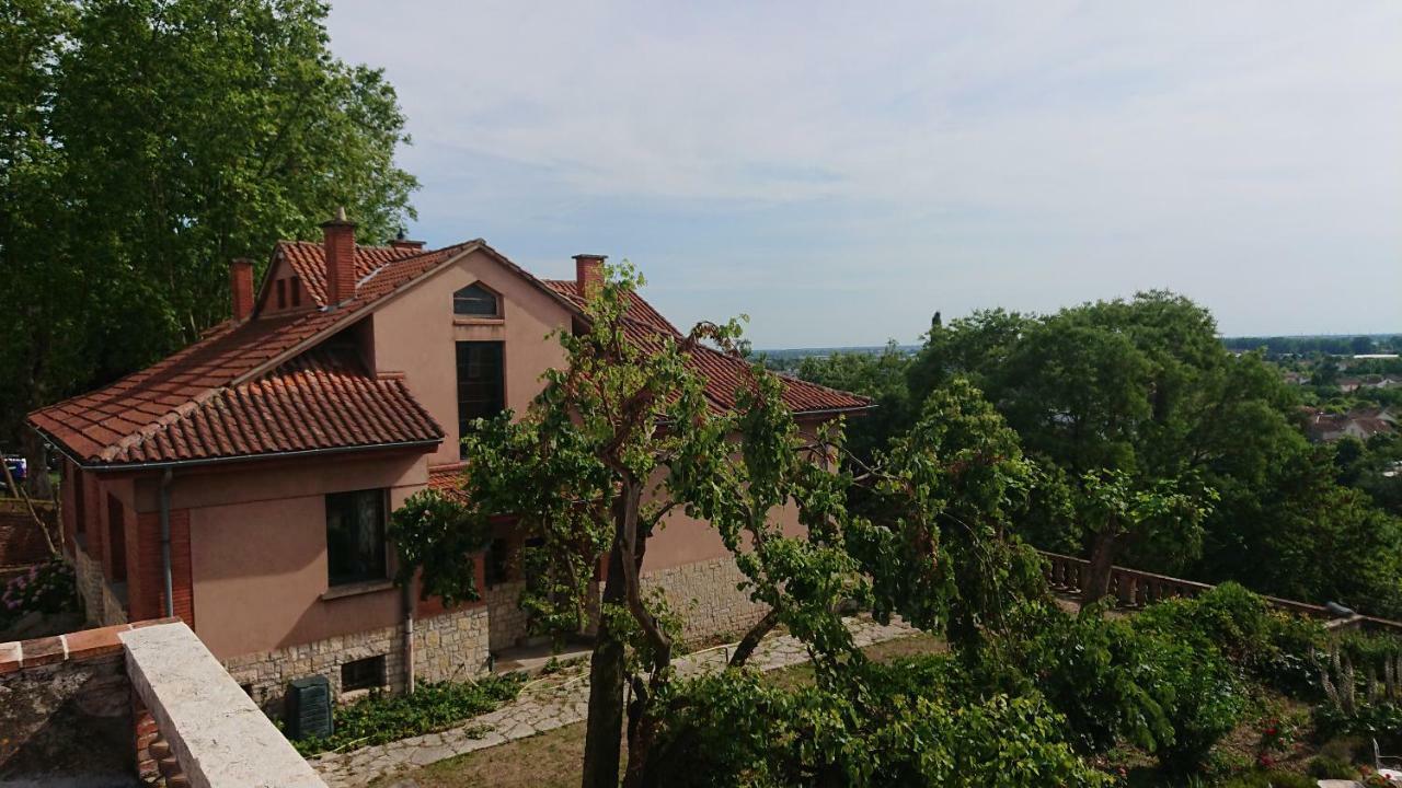 Apartment Moustier Montauban